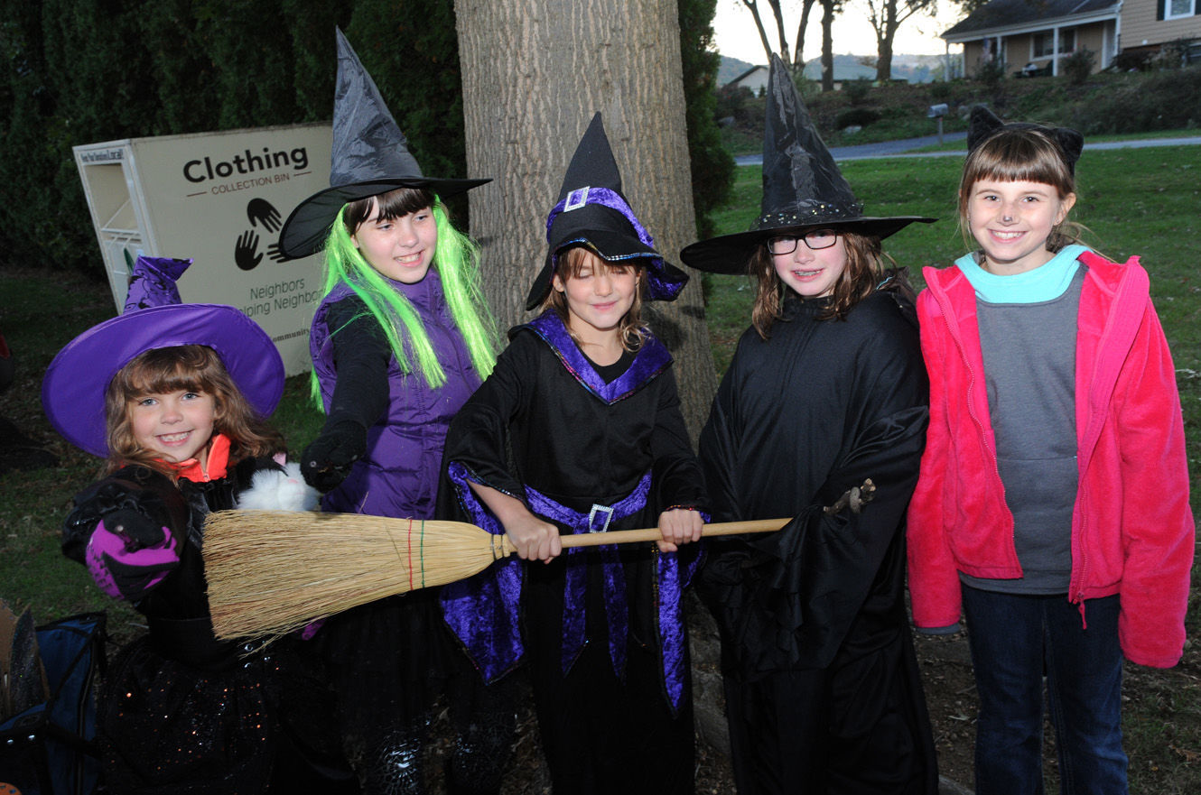 Mt. Holly Springs Halloween Parade